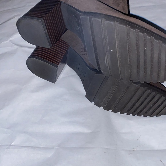 BLONDO Talyn Waterproof ankle booties​ - Picture 8 of 12